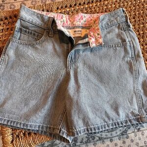 Hollister Baggy Jean Shorts Size W23 or 000